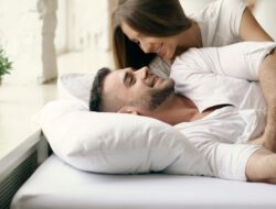 7 Tiny Nightly Rituals That Build Husband Emotional Security Habits Fast