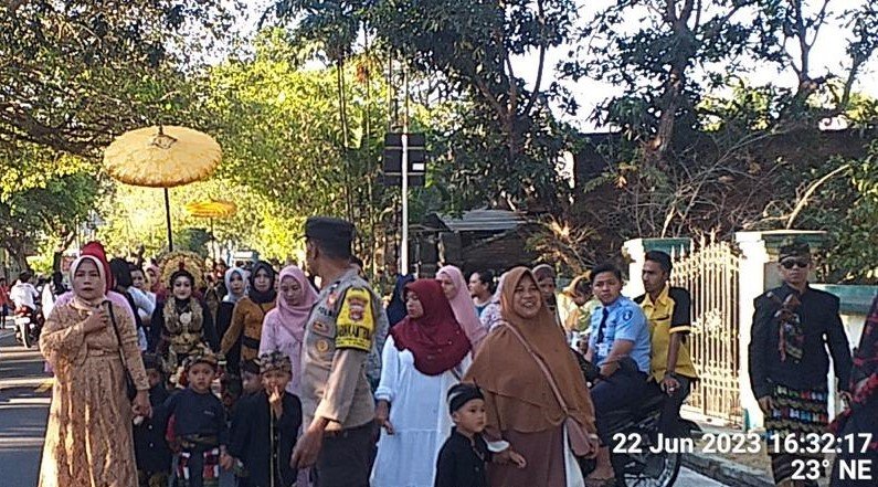 Pengamanan dan Monitoring Tradisi Adat Nyongkolan di Lembar, Kondusifitas Terjaga