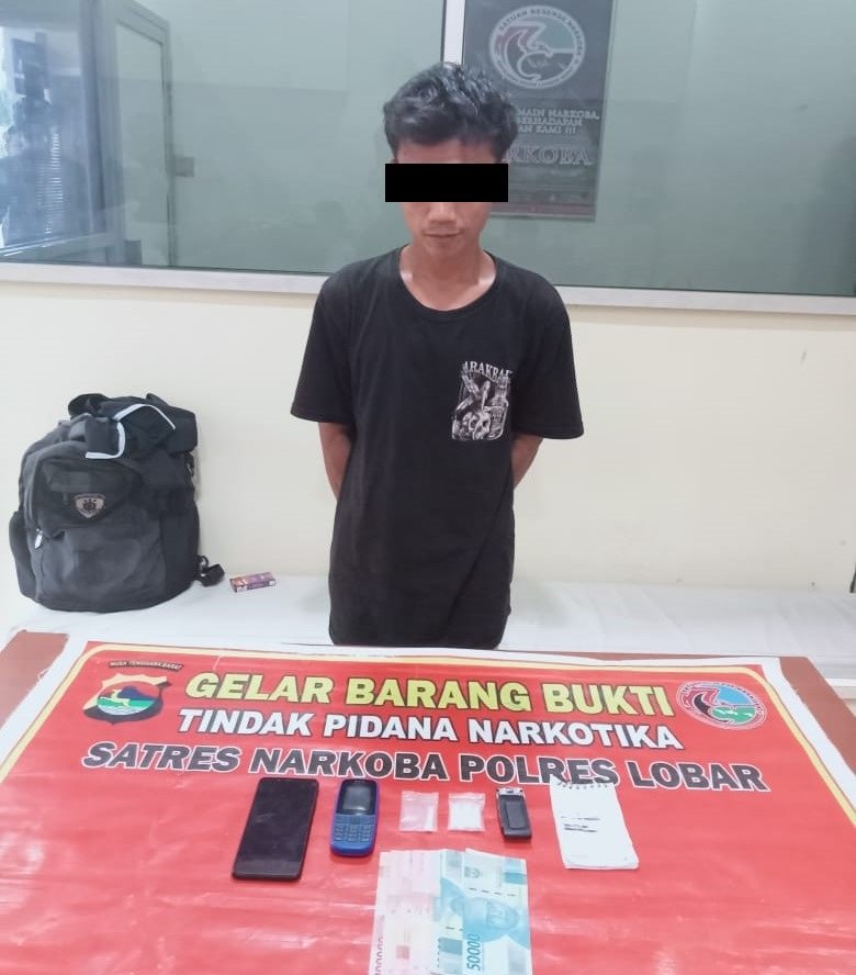 Polisi Gerebek Salah Satu Rumah di Desa Karang Bongkot, Berhasil Tangkap Terduga dan Amankan Sabu