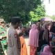 Polsek Lembar Amankan Penyaluran Dana BPNT di Desa Jakem