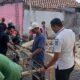 Babinsa dan Bhabinkamtibmas Bersatu: Gotong Royong Pengecoran Tiang Halaman Masjid Mutta’alimin
