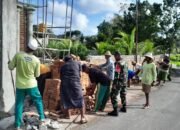 Semangat Gotong Royong Pembangunan Gerbang Masjid Nurul Falah di Desa Kedaro