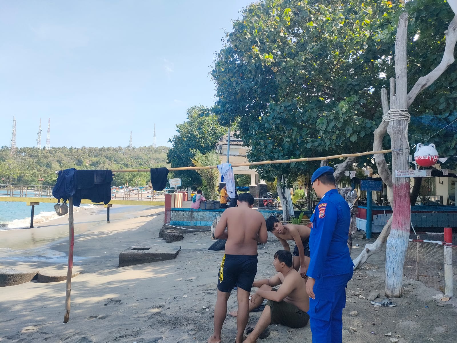 Polairud Polres Lombok Barat Gelar Patroli Rutin untuk Menjaga Keamanan Pantai dan Laut