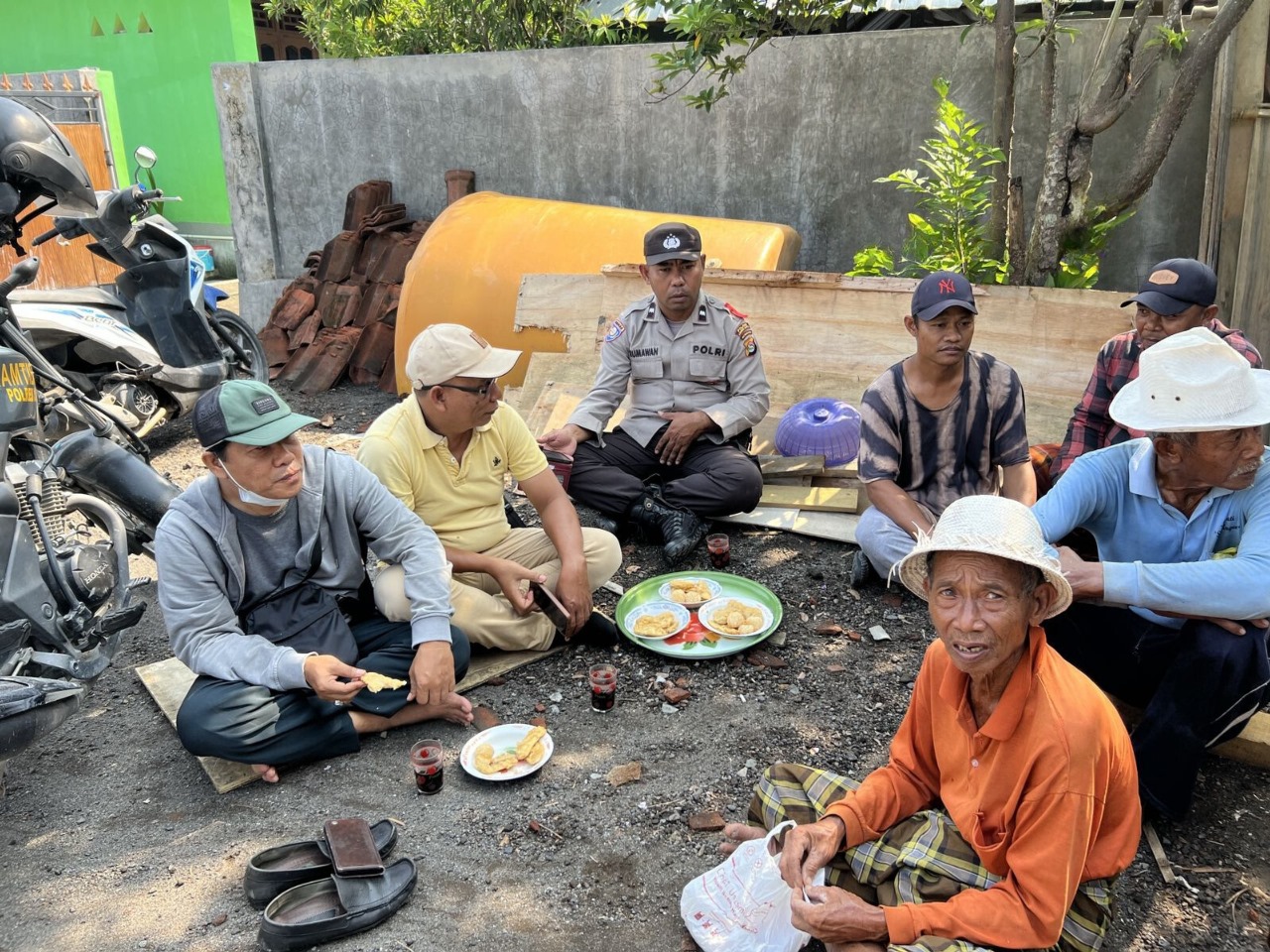 Cooling Sistem di Desa Kuranji Polisi Imbau Masyarakat Jaga Keamanan Pilkada 2024