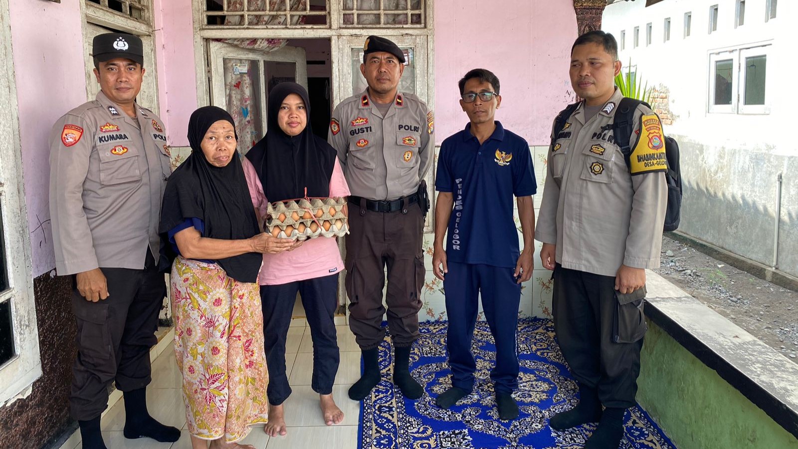 Polsek Kediri NTB Lawan Stunting Program Jumat Berkah Masuki Pekan ke-79