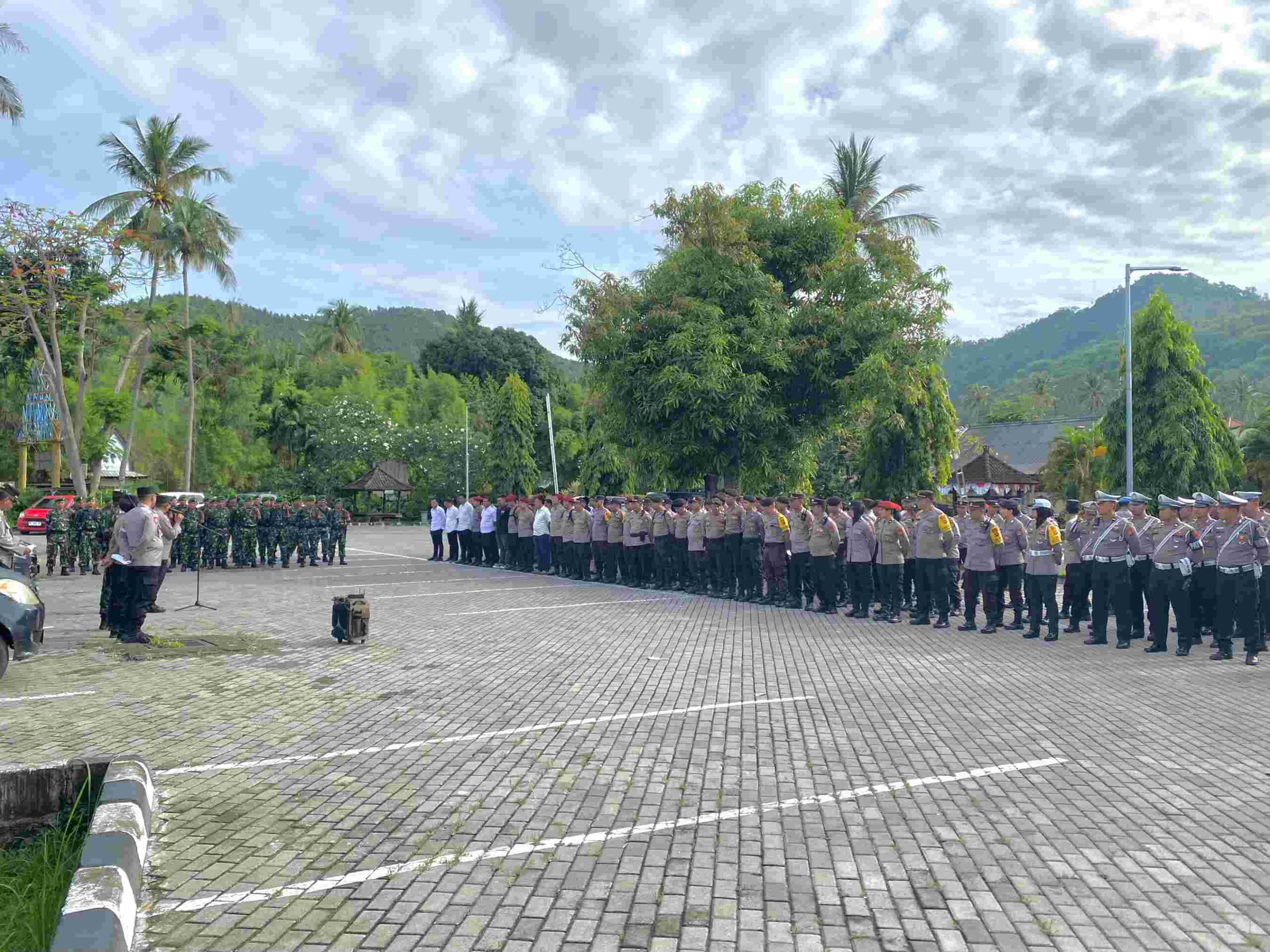 Polres Lombok Barat Tegaskan Komitmen Keamanan dalam Pleno Pilkada 2024