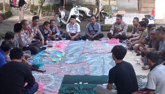 Polres Lombok Barat Gali Aspirasi Warga Lewat Jumat Curhat: Solusi untuk Kamtibmas dan Ketahanan Pangan