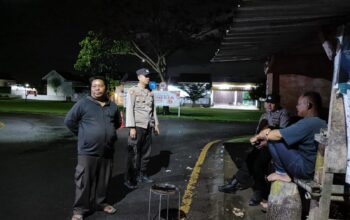 Kampanye Anti Narkoba di Tengah Patroli Malam di Labuapi