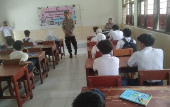 SMPN 1 Sekotong Sambut Polisi: Sinergi Ciptakan Lingkungan Sekolah Aman