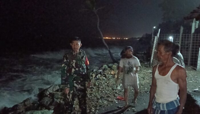 Cuaca Ekstrem di Mataram, Pedagang Pantai Diminta Waspada 