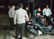 Anak Muda Kediri Diajak Jauhi Narkoba Saat Patroli Malam Polisi