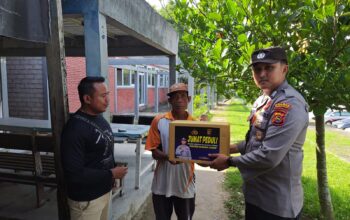 Wujud Kepedulian, Polsek Lembar Kawasan Pelabuhan Lembar Gelar Jumat Peduli