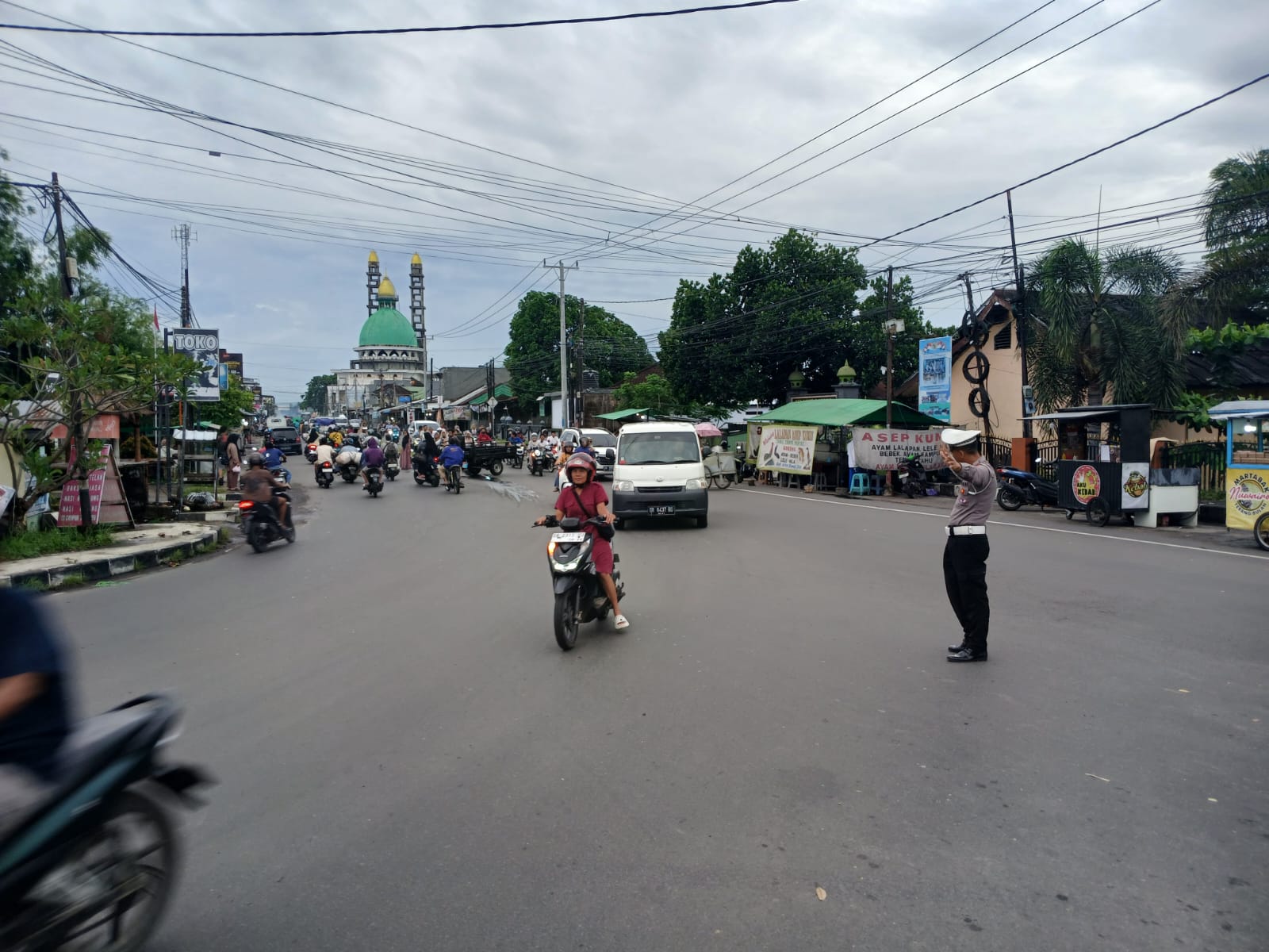 Cegah Gangguan Keamanan, Polisi Kediri Siaga di Lokasi Ngabuburit