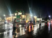 Ramadan Lancar: Polisi Kawal Tarawih di Tengah Sibuknya Pelabuhan Lembar