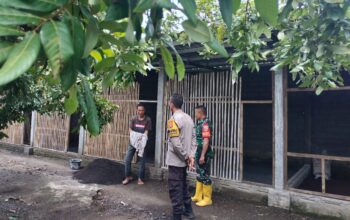 Bhabinkamtibmas Labuapi Aktif Dorong Ketahanan Pangan di Tingkat Petani