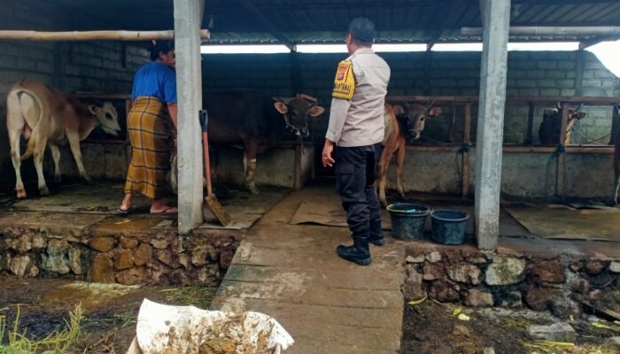 Polisi Sambangi Warga Desa Karang Bongkot, Dukung Ketahanan Pangan di Lombok Barat