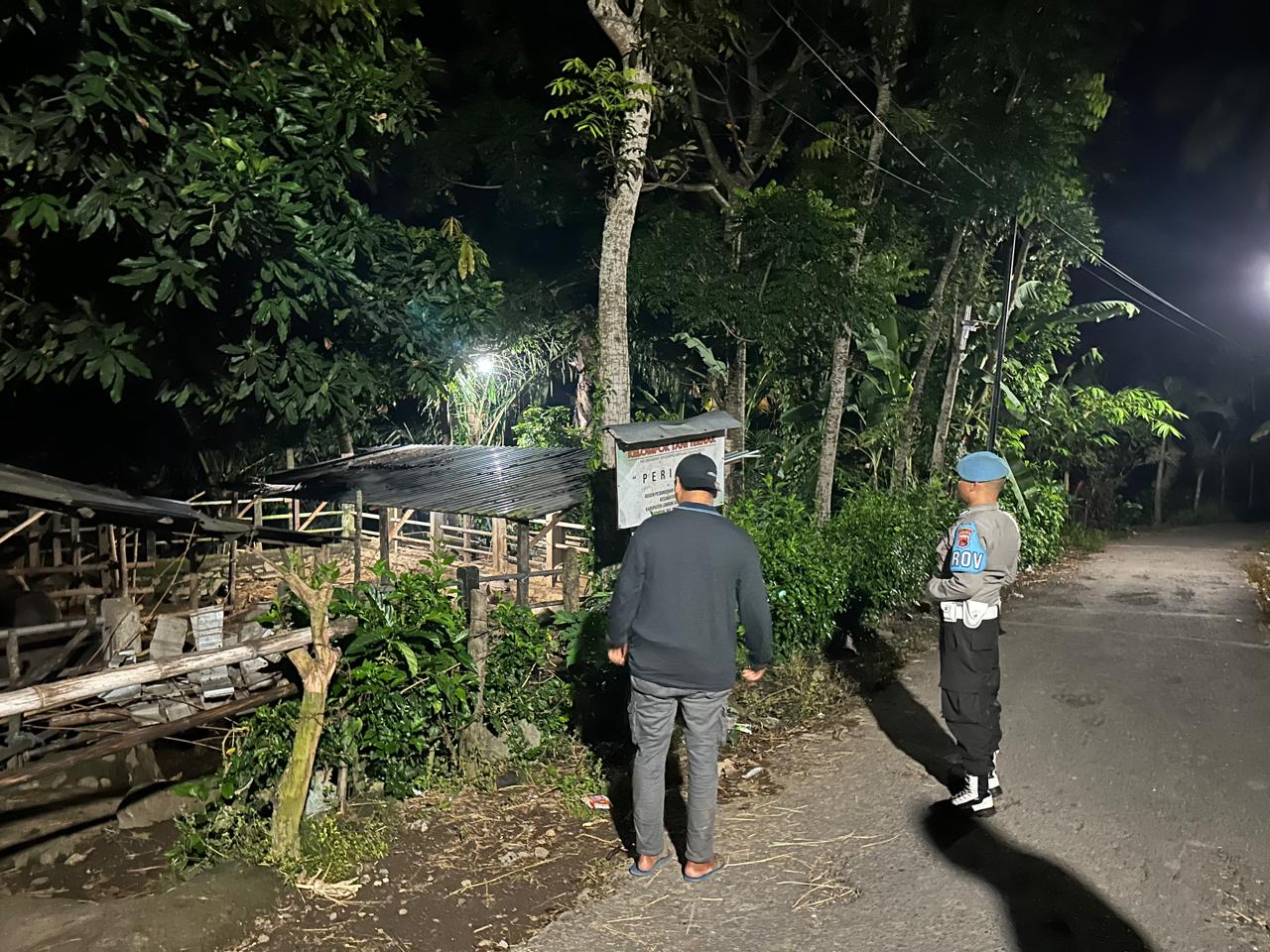 Patroli Rutin Polsek Kuripan Jaga Kondusifitas Malam Hari di Wilayah Rawan