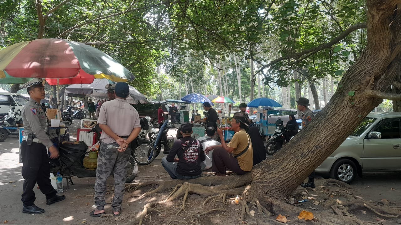 Pantai Duduk II Jadi Prioritas Patroli Polres Lombok Barat di Tengah Lonjakan Wisatawan