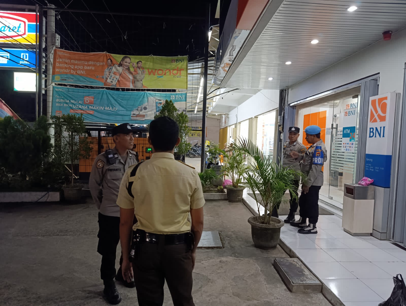 Upaya Polsek Gerung Jaga Kamtibmas Melalui Patroli Rutin