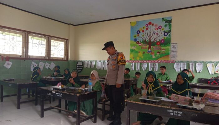 Sinergi TNI-Polri Sukseskan Program Makan Bergizi Gratis di Gerung