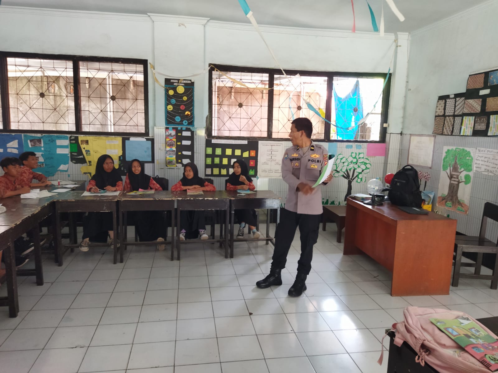SDN 1 Karang Bongkot Jadi Lokasi Edukasi Bahaya Narkoba oleh Polsek Labuapi