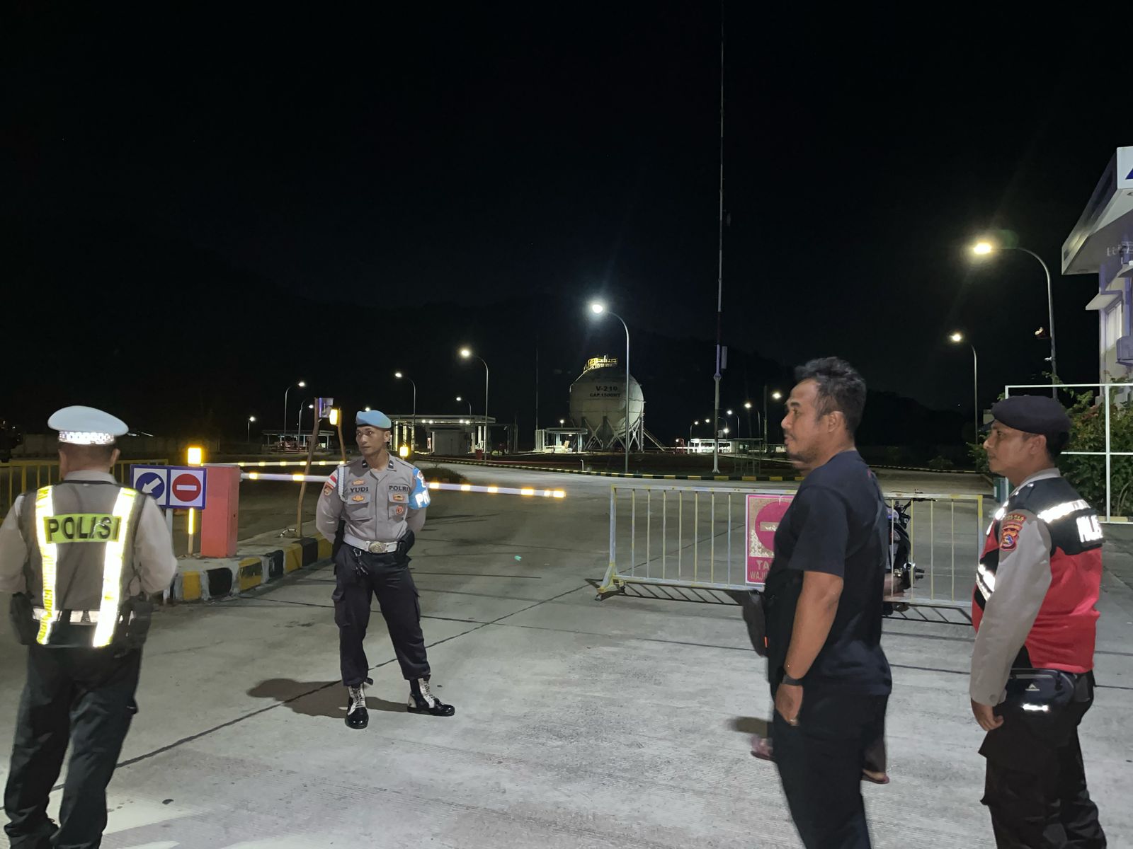 Polsek Sekotong Intensifkan Patroli Malam di Obyek Vital, Jamin Keamanan Depot LPG Lombok
