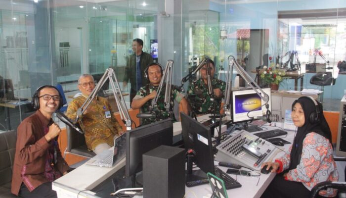 Podcast RRI Bahas Strategi Penyerapan Gabah Bersama Dandim
