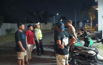 Polsek Kediri Gencarkan Patroli KRYD Dialogis, Sambangi Desa Gelogor Lombok Barat