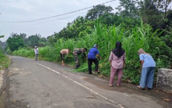 Semangat Gotong Royong Warnai Kegiatan Bersih Desa Bukit Tinggi