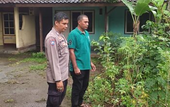 Bhabinkamtibmas Dorong Pemanfaatan Pekarangan Rumah di Lombok Barat