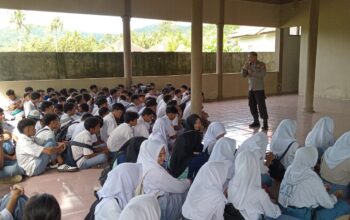 Sosialisasi Kepolisian Lindungi Generasi Muda dari Kenakalan