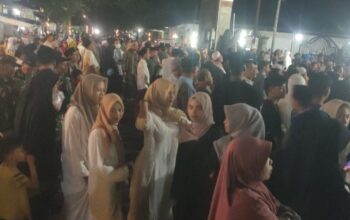 Ribuan Jamaah Padati Masjid Baitul Atiq, Polres Siaga Penuh