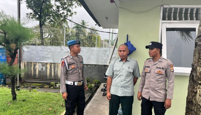 Kegiatan Rutin Ditingkatkan (KRYD): Polsek Kawasan Pelabuhan Lembar Jaga Keamanan Pelabuhan Lembar