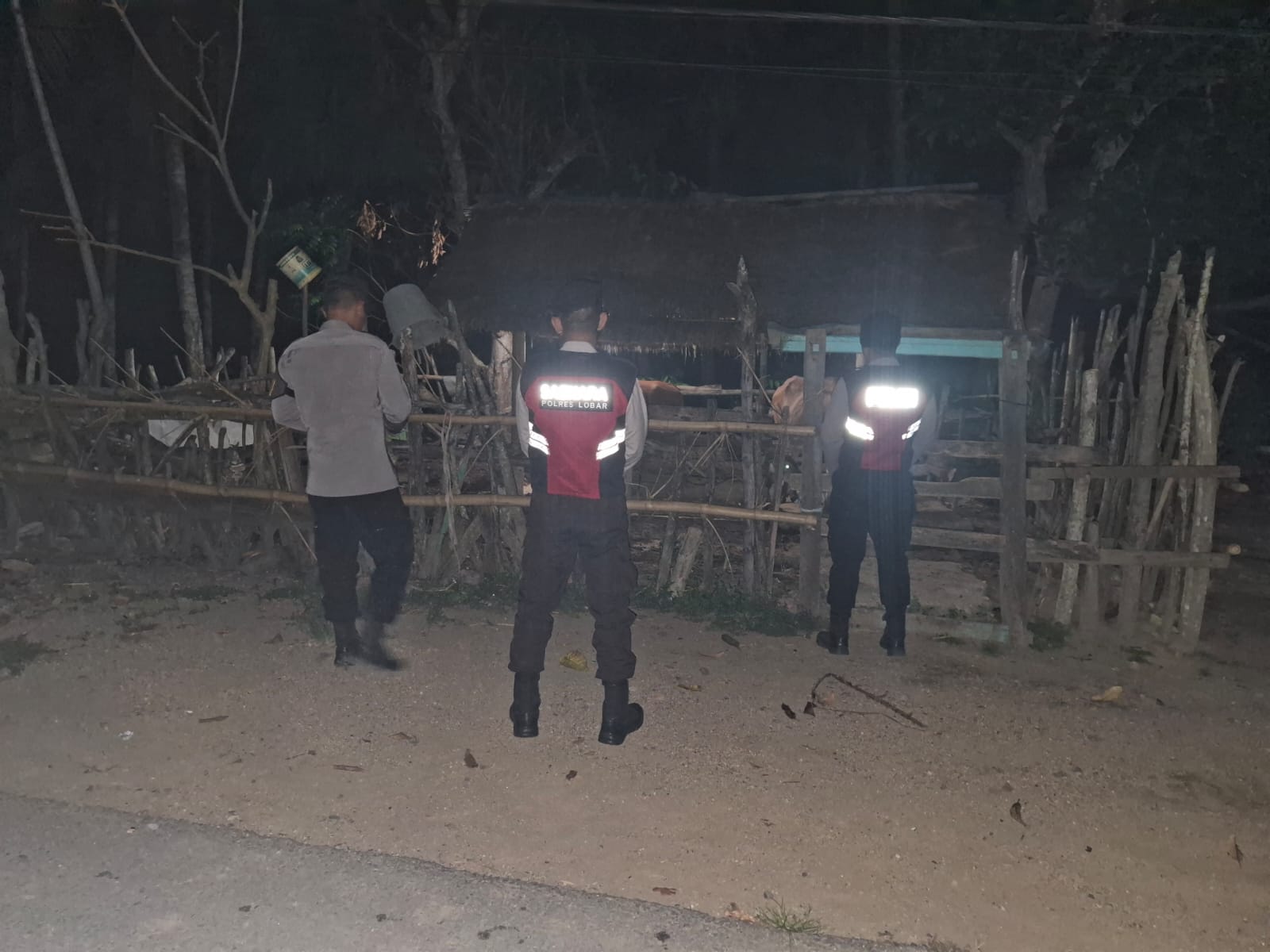 Upaya Polsek Sekotong Mencegah Kriminalitas dengan Patroli Rutin pada Jam Rawan