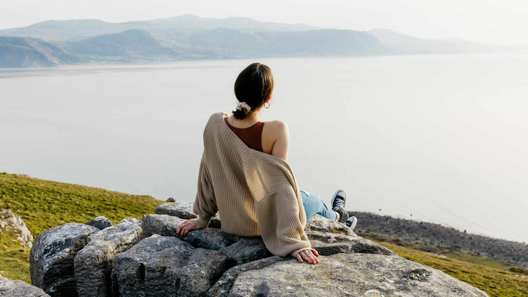 How to Stay Unshaken: 7 Rare Stoic Calmness Traits