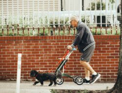 7 Baby Boomer Habits That Are Slowly Fading Away