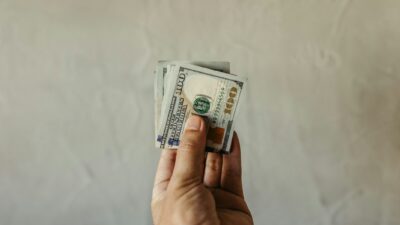 Beyond the Paycheck: The Subtle Habits That Make Your Job Vulnerable to a Recession