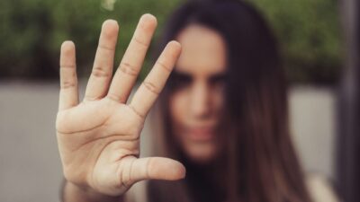 Think You’re a Logical Person? These 7 Traits Say Otherwise