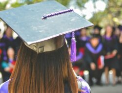 Top Career Strategies for Low-Paying Majors