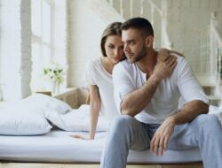 9 negative habits of wives that are accidentally killing the spark