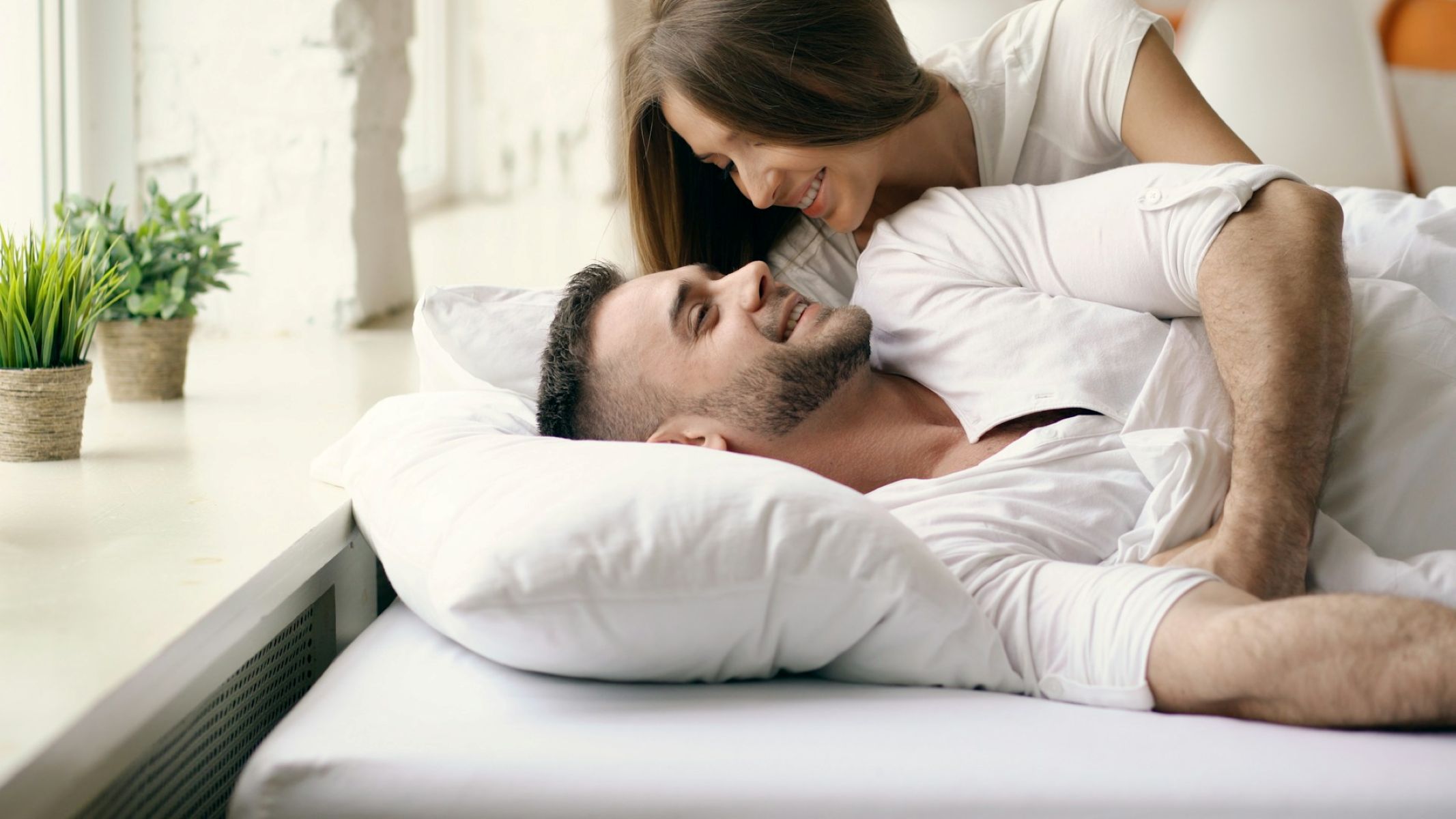 7 Tiny Nightly Rituals That Build Husband Emotional Security Habits Fast